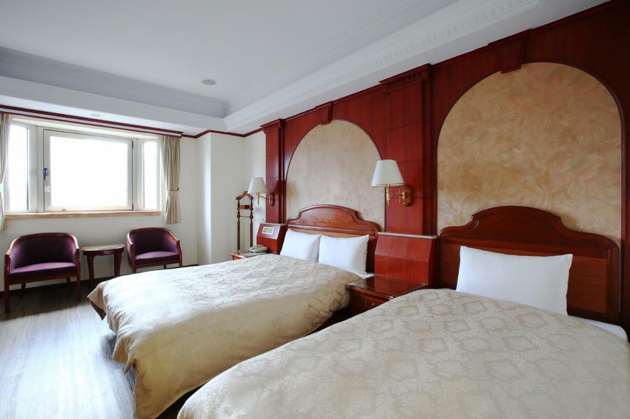 Hua Du Hotel Csilung Kültér fotó