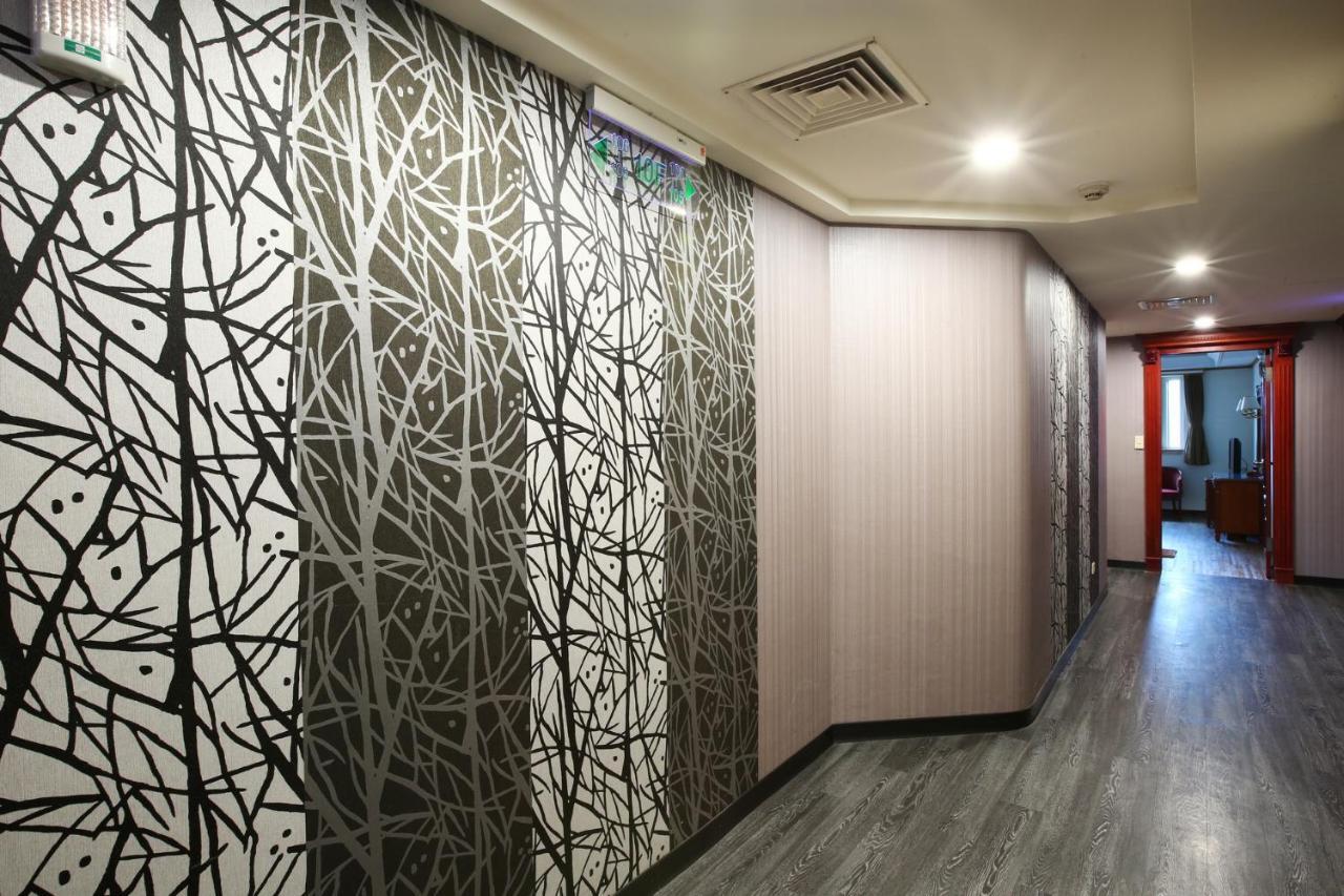 Hua Du Hotel Csilung Kültér fotó